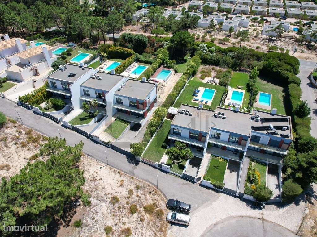 Moradia V4 com Piscina para Venda em Soltroia, Troia-4