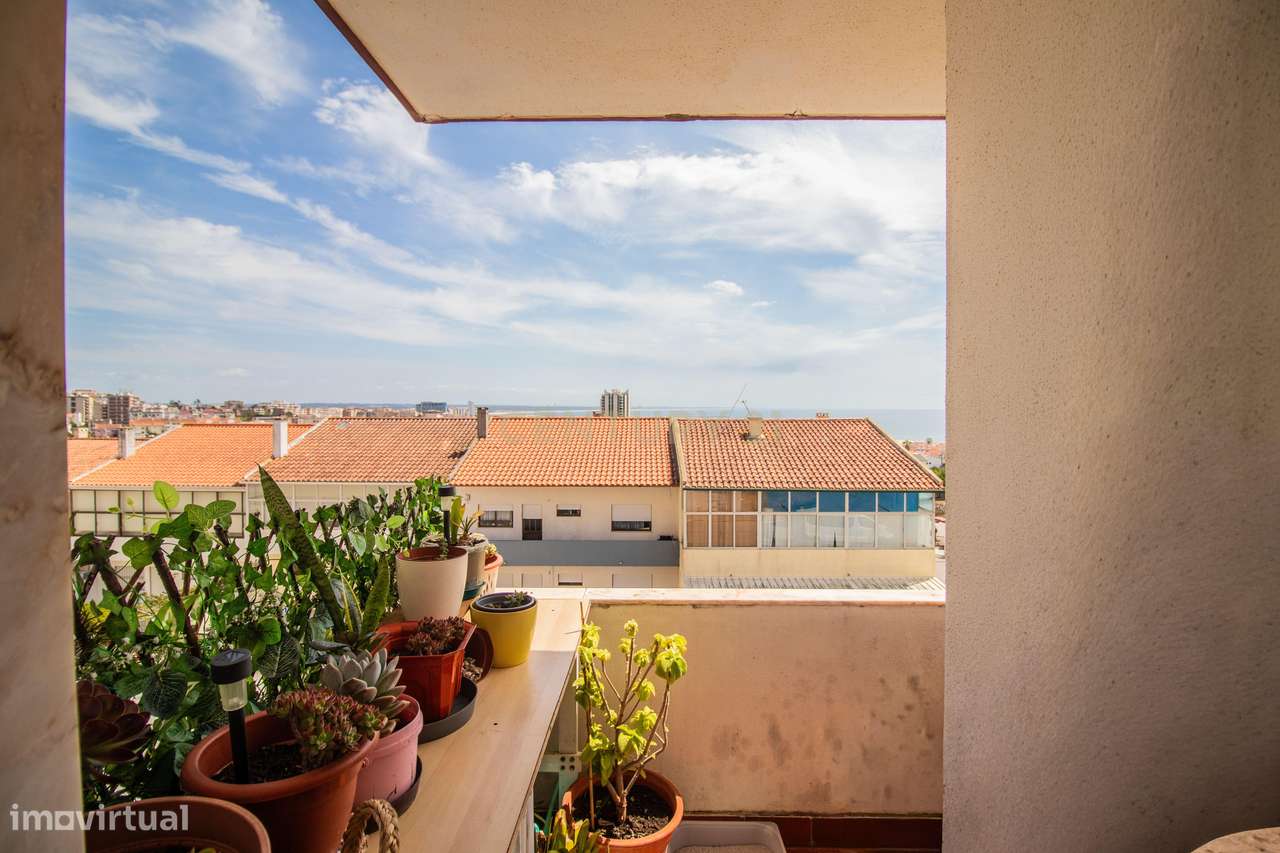 Apartamento T3 em Buarcos, a 900 metros da Praia, com elevador e excel-9
