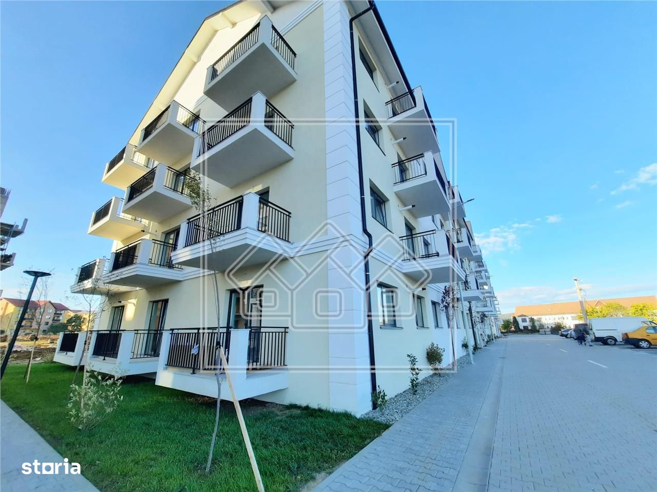 Apartament, 2 cam. si 3 balcoane - etajul 1, boxa - Pictor Brana