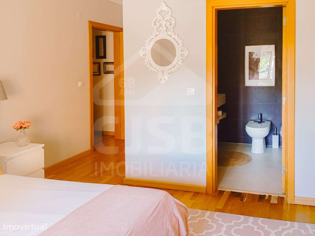 Apartamento T4 Porto Alto-10