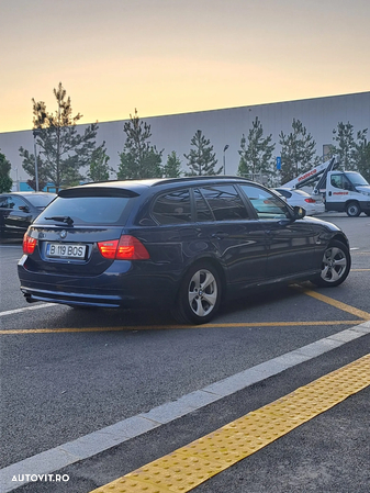 BMW Seria 3 318d - 3