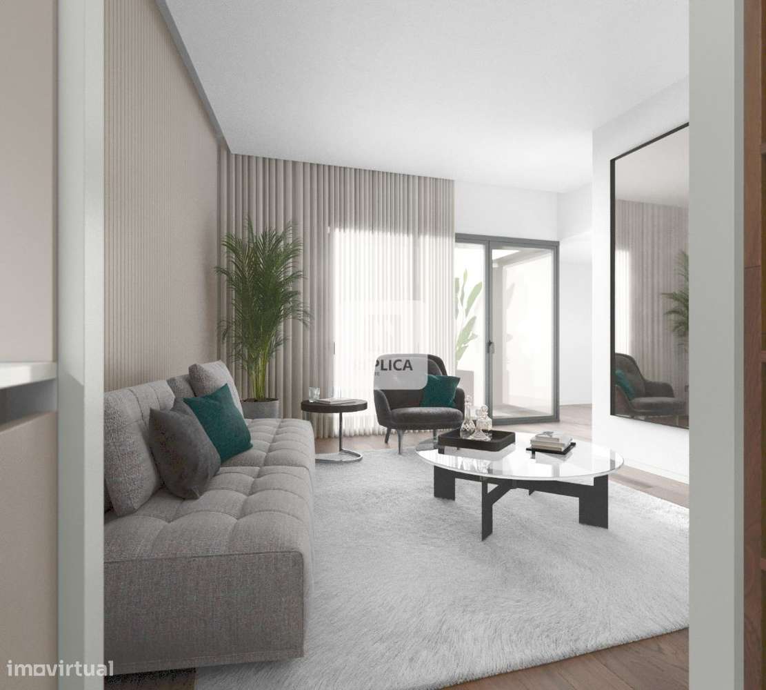 T1 com Varanda ao Palácio de Cristal - Grande imagem: 2/15