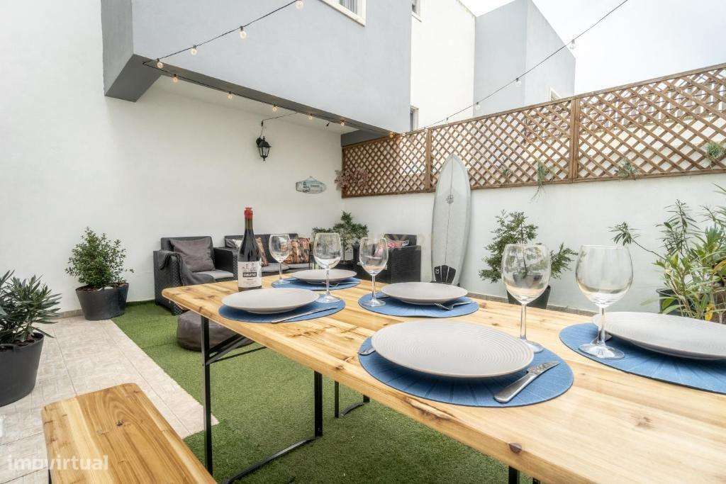 Moradia T4 na Praia da Areia Branca para Investimento ou Habitação Pró-13