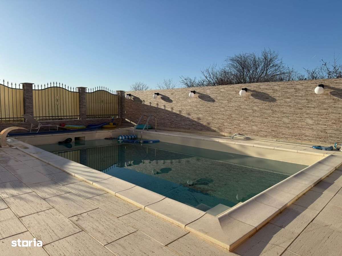 Vila de 400 mp cu piscina / 8 camere /1500 MP / Giurgiu-Buturugeni - Imagine principală: 1/14