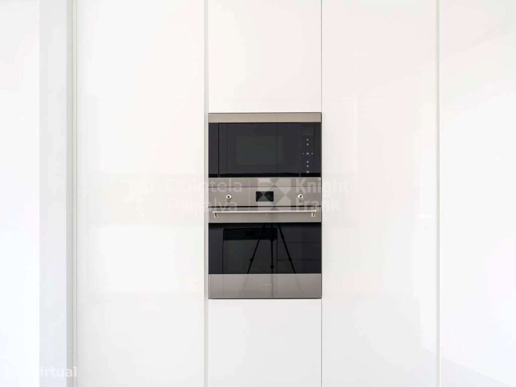 Apartamento T3 com varanda e garagem em Carcavelos - Grande imagem: 4/30