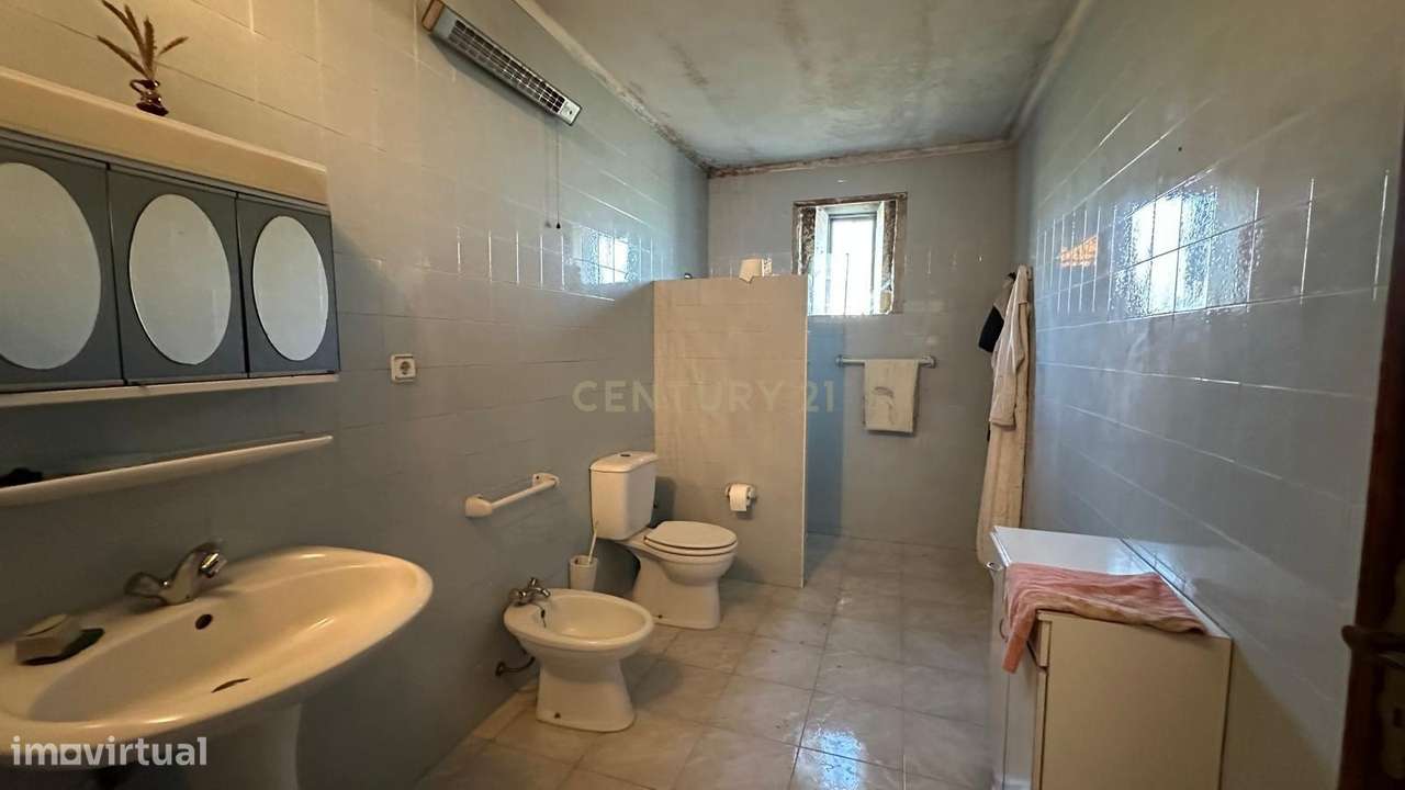 Casa para Recuperar em Oiã, Oliveira do Bairro-4