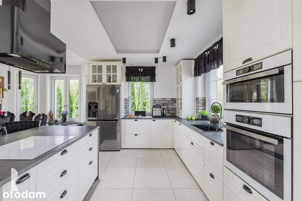 Wyjątkowa posiadłość w Lusówku, blisko jeziora-8