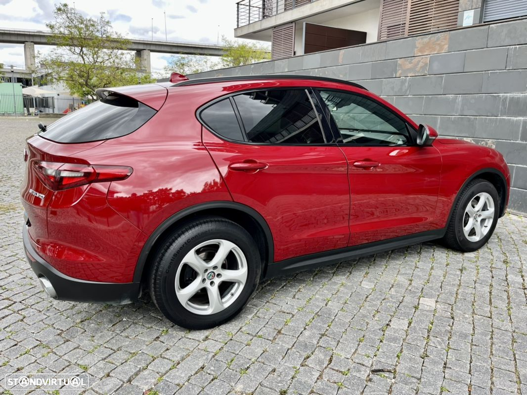 Alfa Romeo Stelvio 2.2 Diesel 16V AT8-Q4 Executive - 41