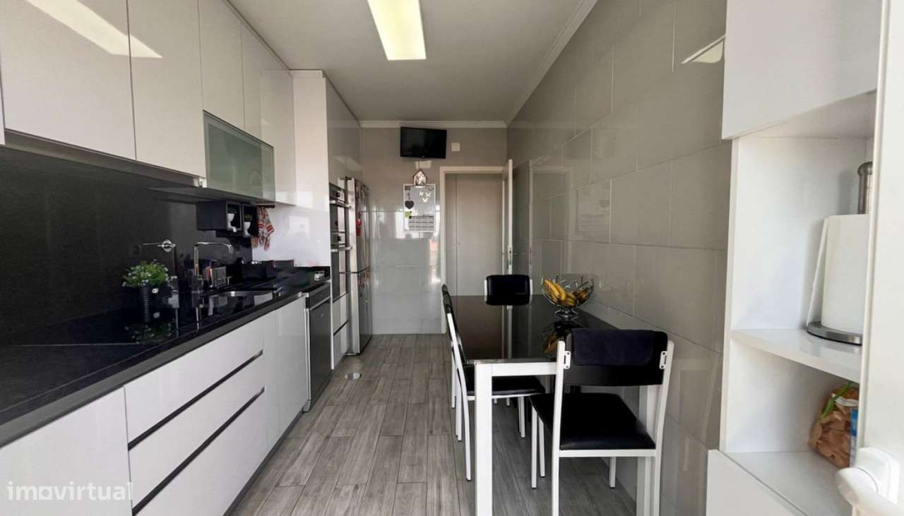 Venda de Apartamento T3 remodelado, Vila do Conde-4