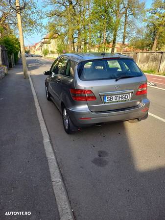 Mercedes-Benz B 200 CDI Autotronic - 16