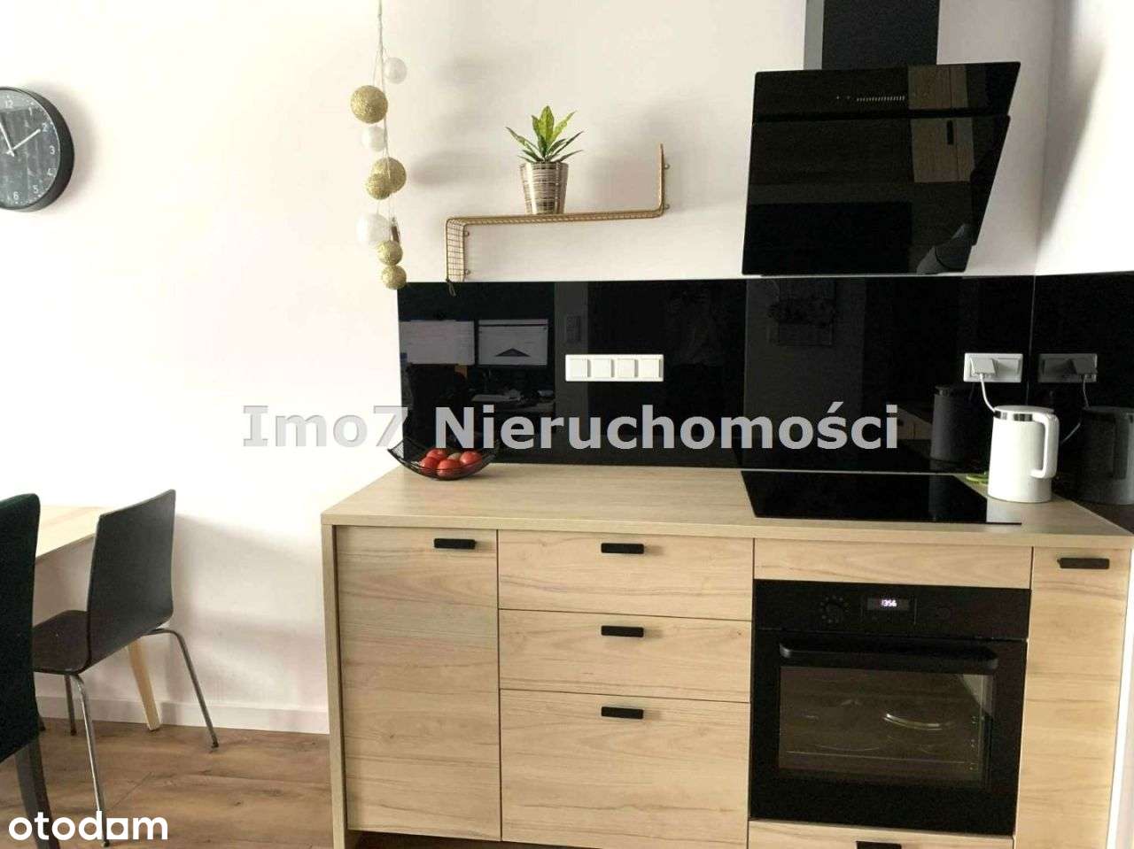 Komfortowe dwa pokoje z dużym tarasem i parkingiem-8