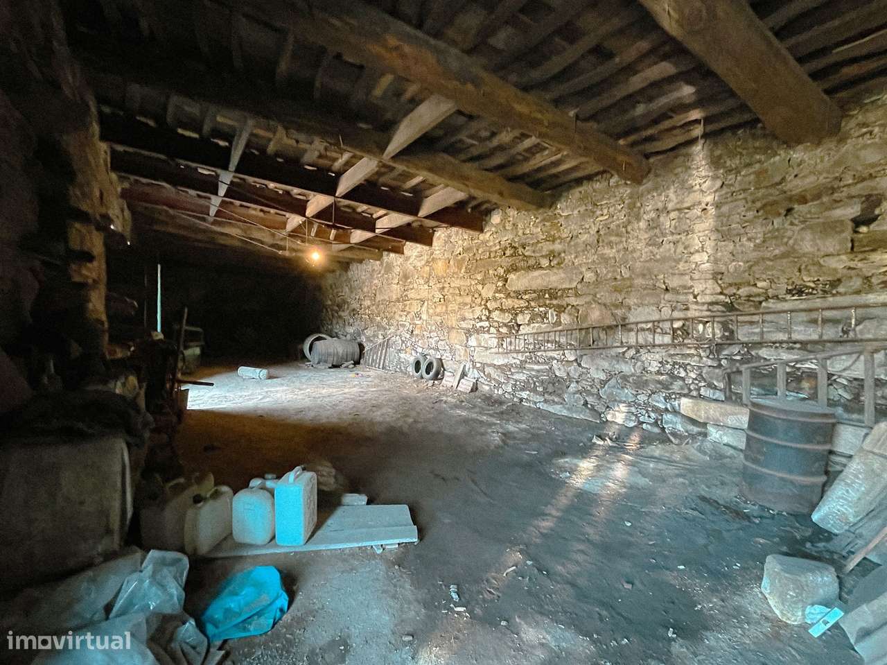 Quinta com Casa senhorial brasonada do Século XVIII na região do Douro-13