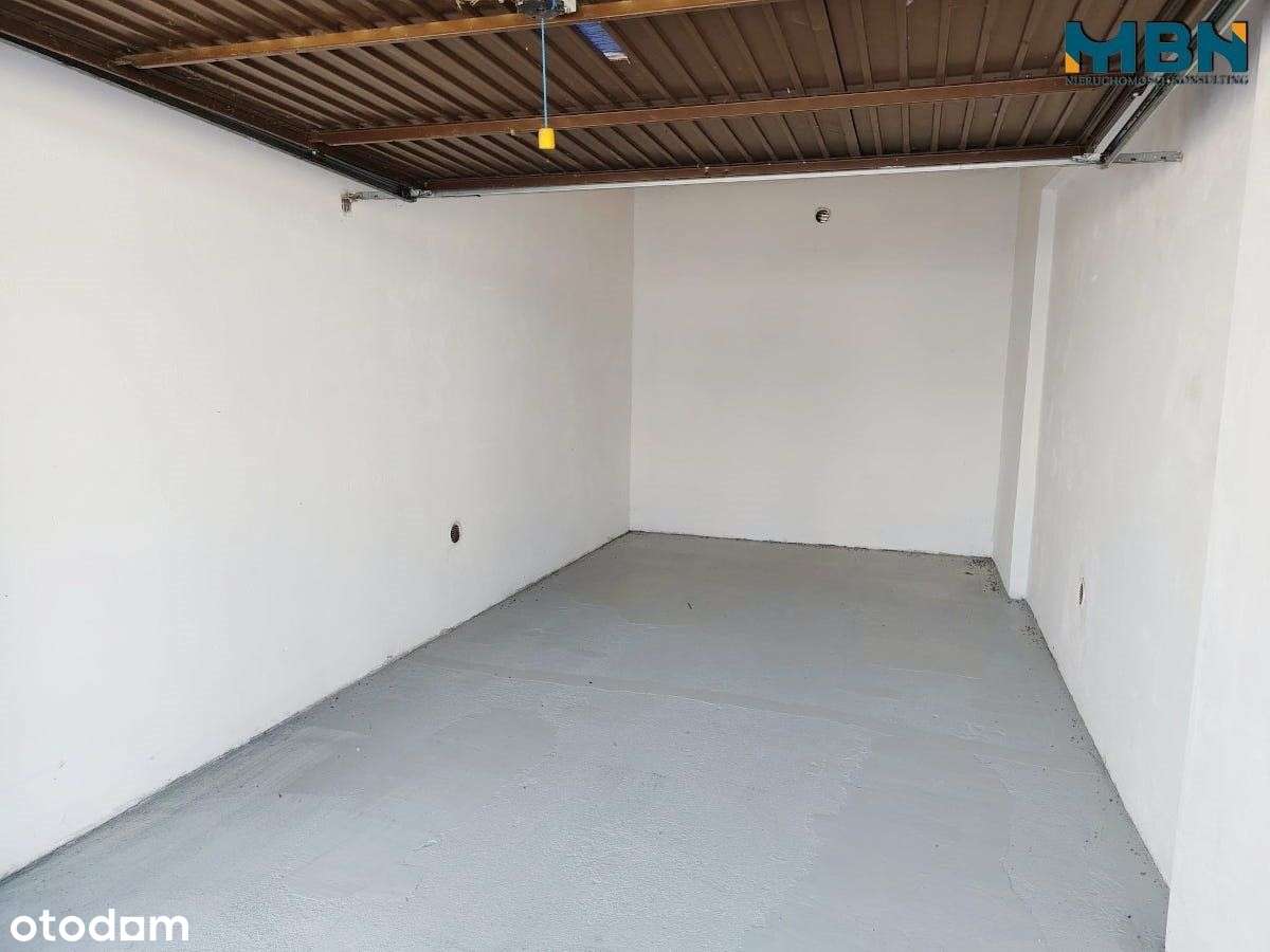 Garaż przy Sm Mamry w Giżycku ul. Staszica-3