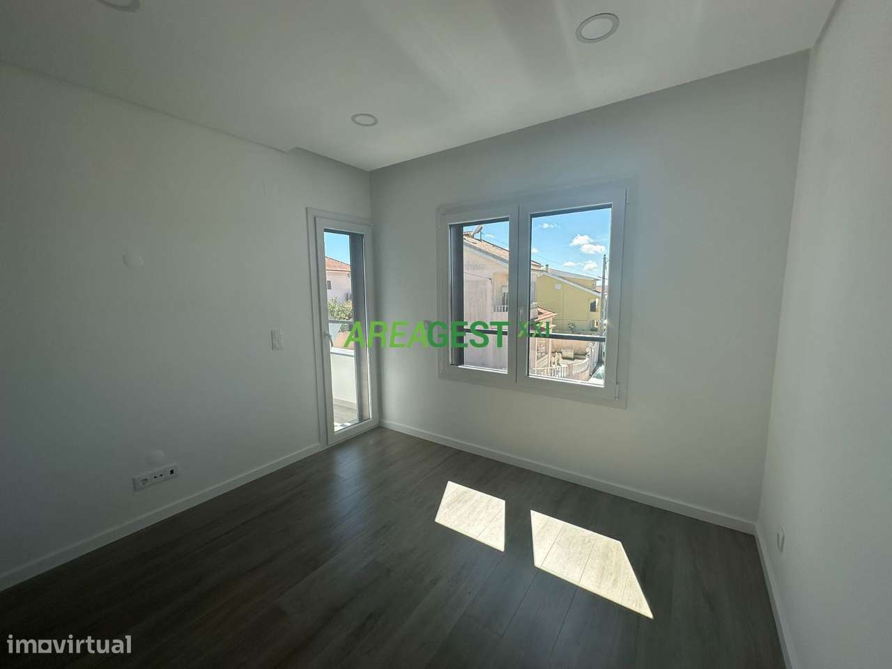 Moradia V4+1 no Casal Novo, Caneças-12