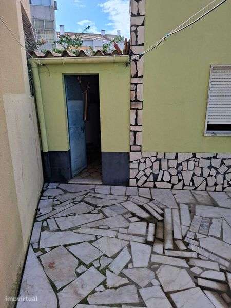 Moradia Antiga e rustica no centro do Montijo - Grande imagem: 4/12