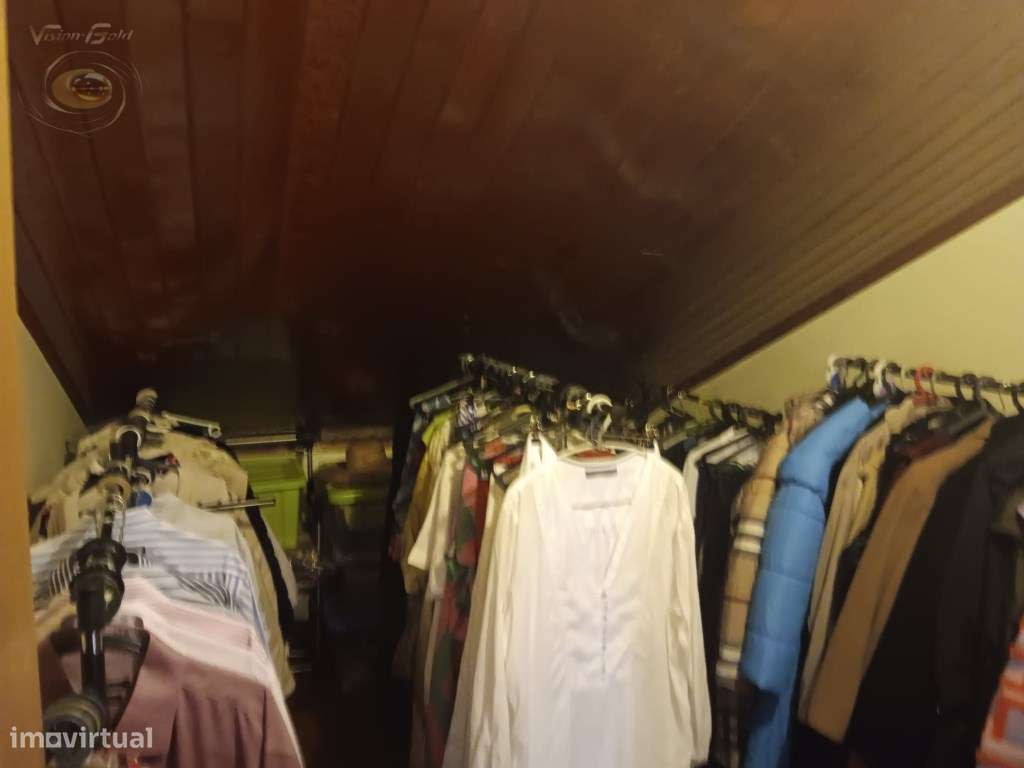 Moradia T3+1 com recheio.-8