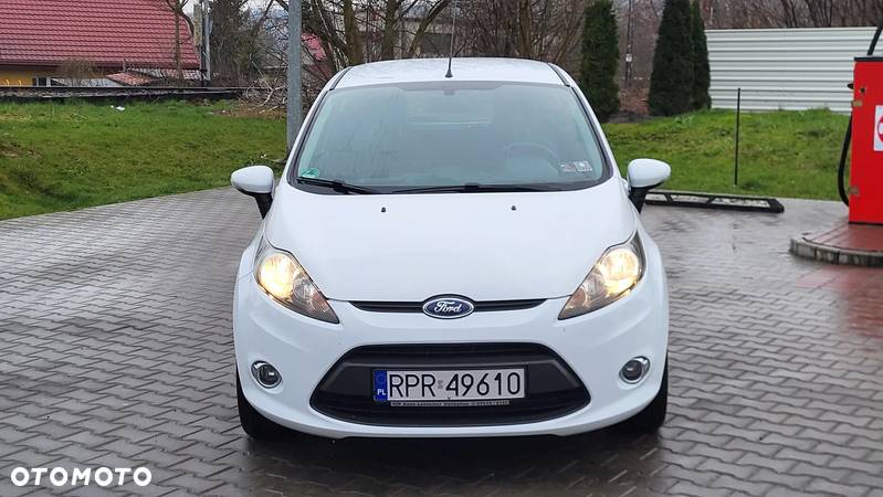 Ford Fiesta 1.25 Champions Edition - 2