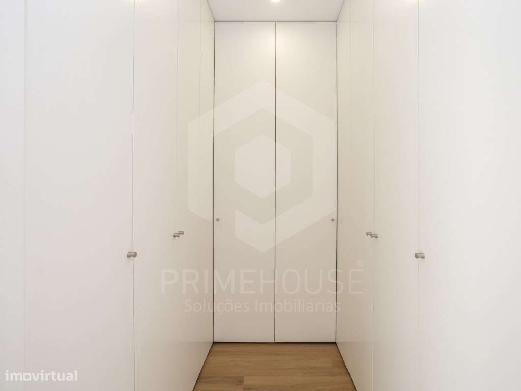 Moradia com 3 suites, garagem e piscina na Av. de Negreiros - Quint...-31