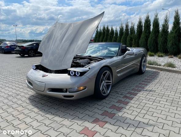 Chevrolet Corvette - 2