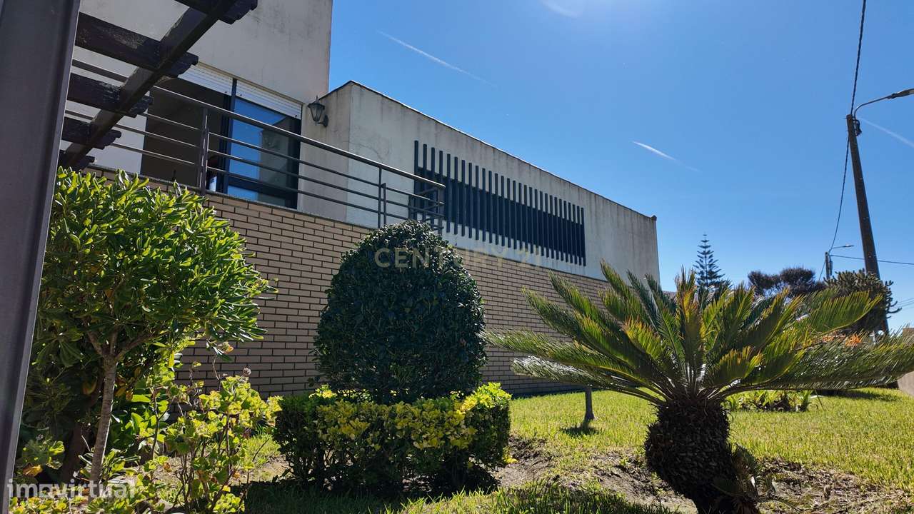 Moradia em Arcozelo — Elegância, Espaço e Proximidade ao Mar-38