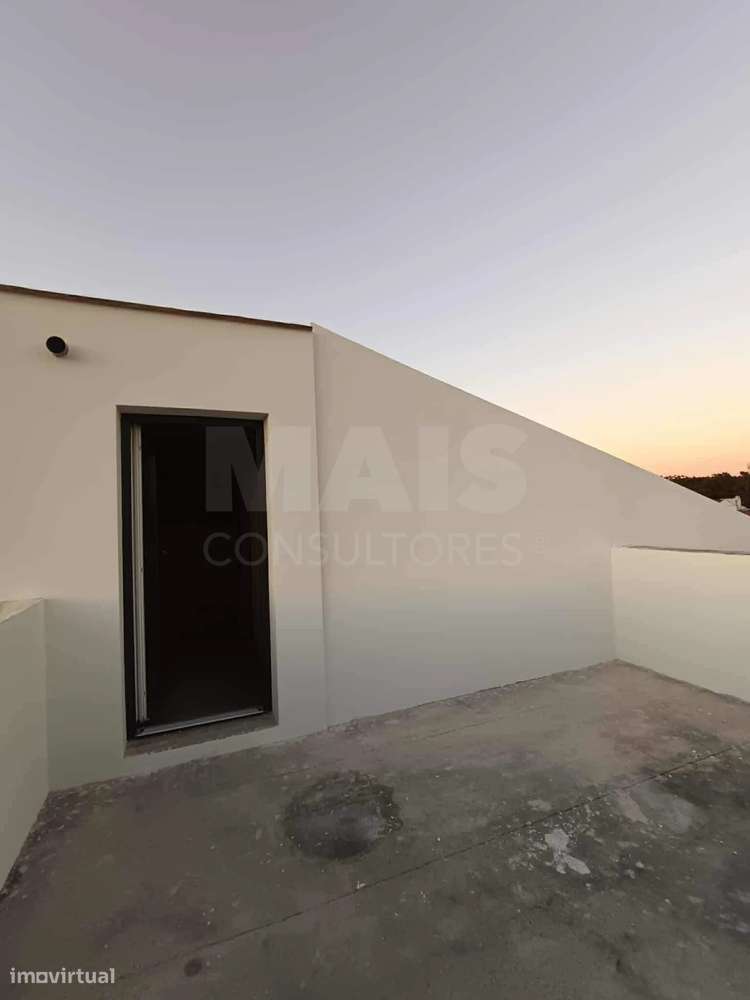 Moradia T3 NOVA C/ Terraço, Reguengo Pequeno, Lourinhã - Grande imagem: 2/11
