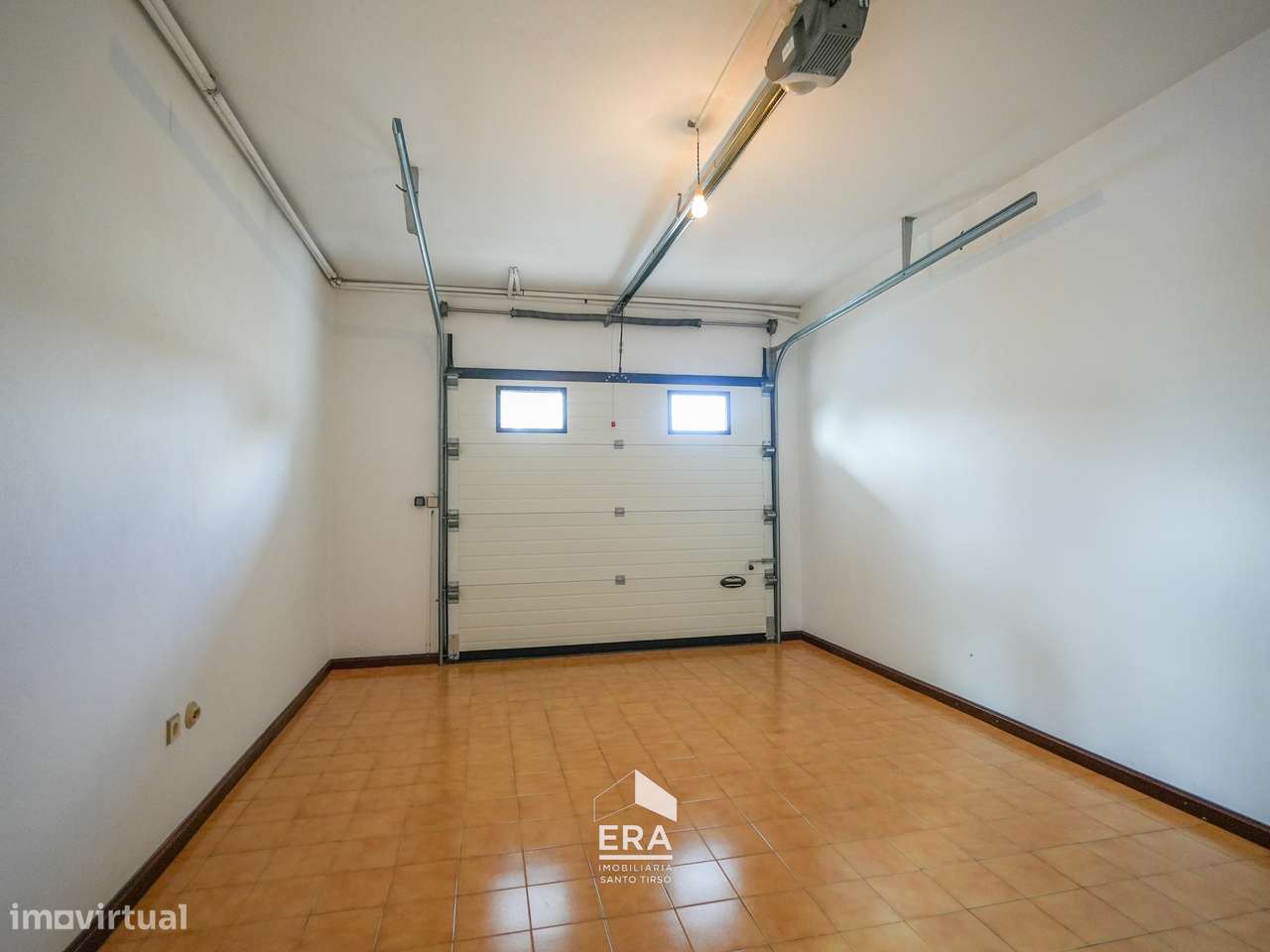 Moradia T6 em Santo Tirso-53