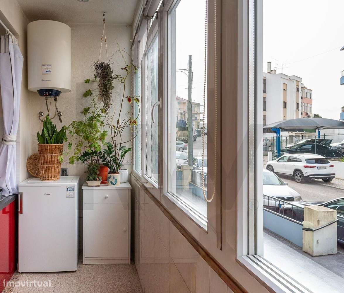 Apartamento T2 na Amora | A poucos minutos da Baía da Amora-7