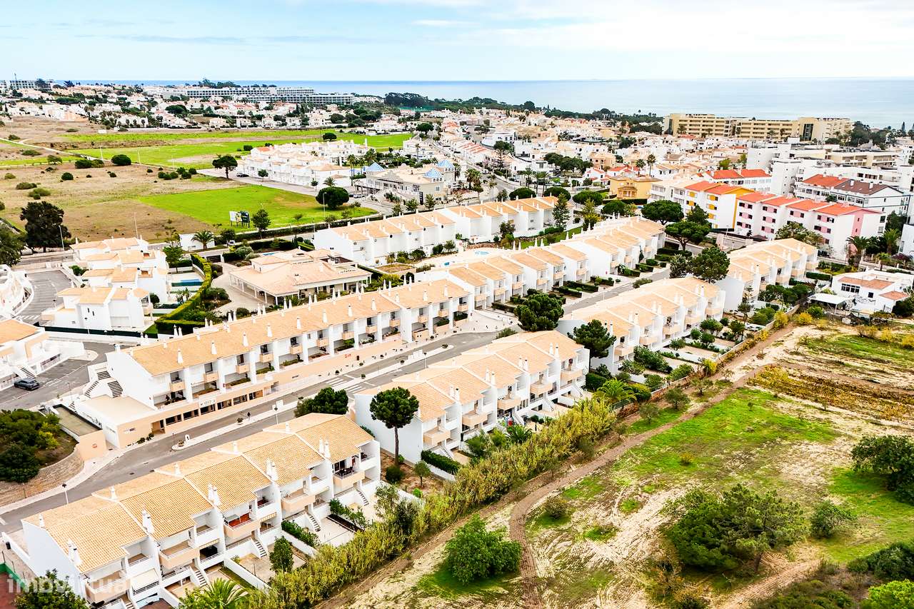 Apartamento T1+1 a pé da praia da Galé - Grande imagem: 4/21