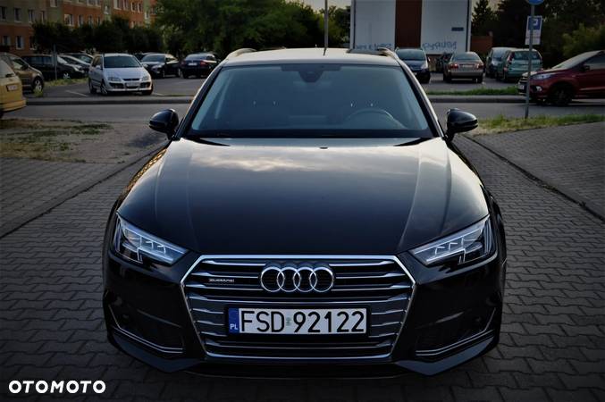 Audi A4 2.0 TFSI Quattro Design S tronic - 1