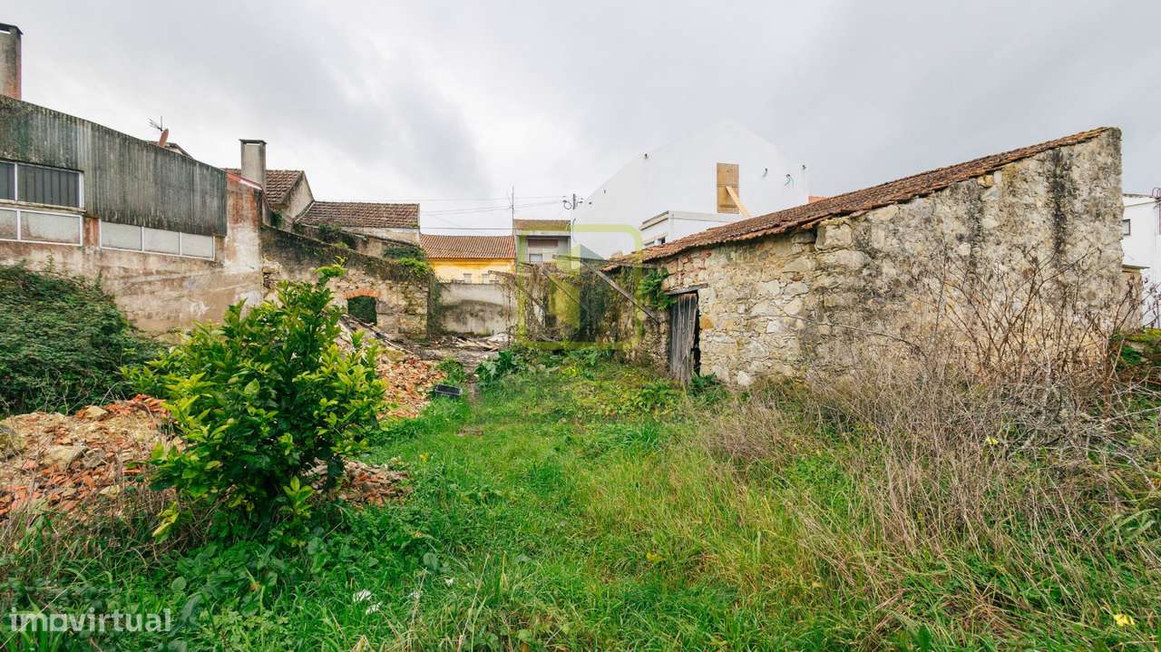 Moradia T4 remodelada-28