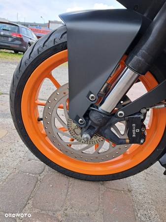 KTM RC 125 - 18