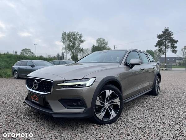 Volvo V60 Cross Country D4 AWD Geartronic Pro - 4