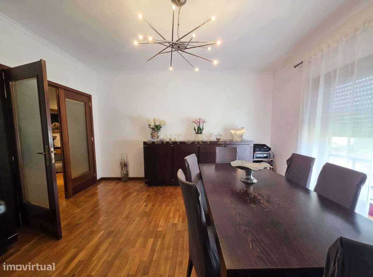 Apartamento T3 no Centro de Paredes – Espaço, Conforto e Localização P-10