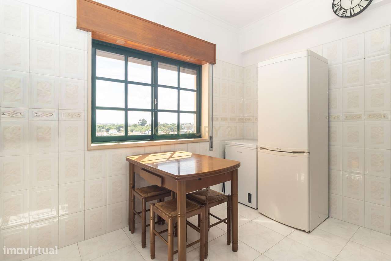 Apartamento T2 com Parqueamento, Elevador, Pronto a Habitar – Uma Opor-28