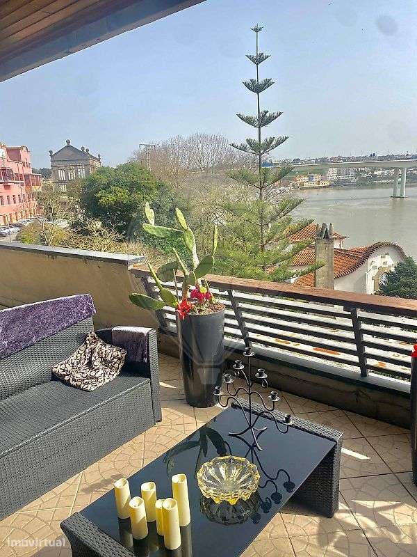 Apartamento T5 para venda-30