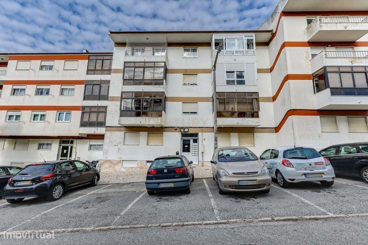 Apartamento T3 Renovado com espaço exterior.-24