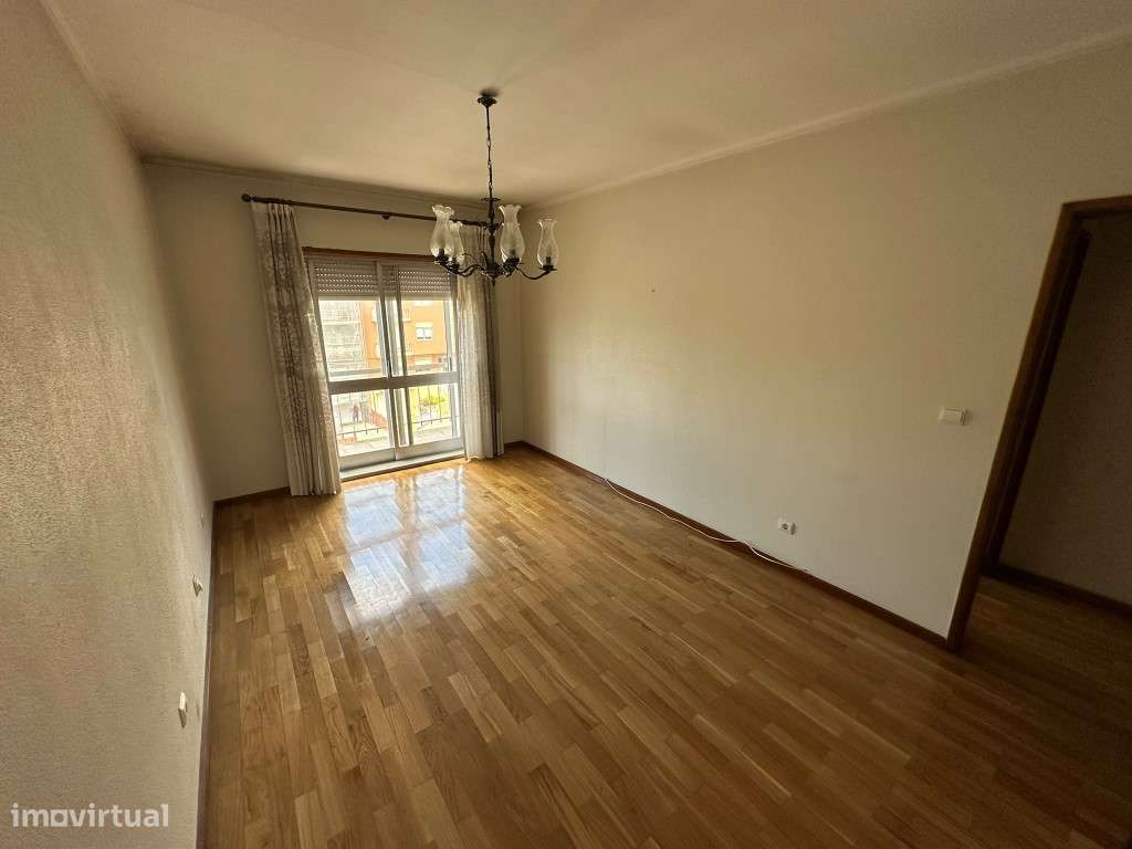 Apartamento T2+1 no centro da Maia-22