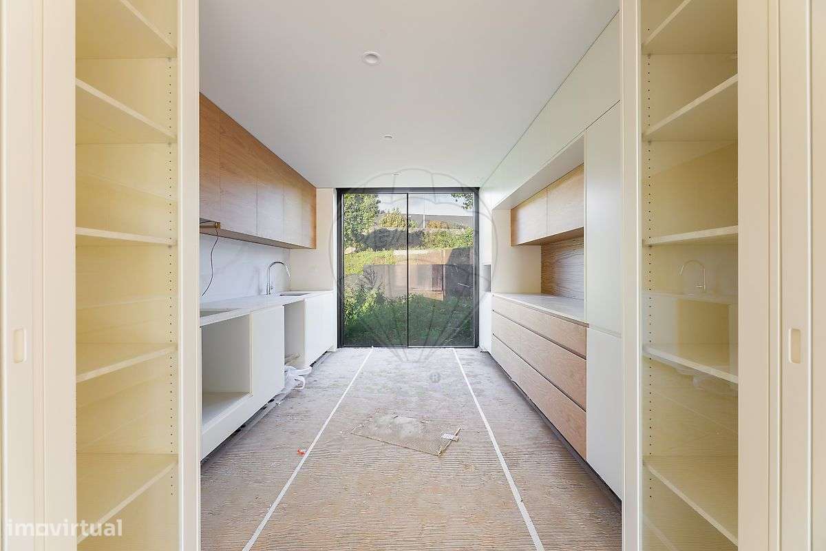 Moradia T4 para venda-9