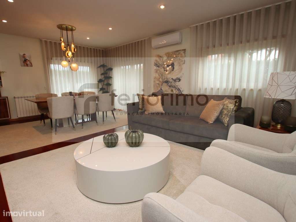 'NOVIDADE'
Excelente Moradia Geminada-8