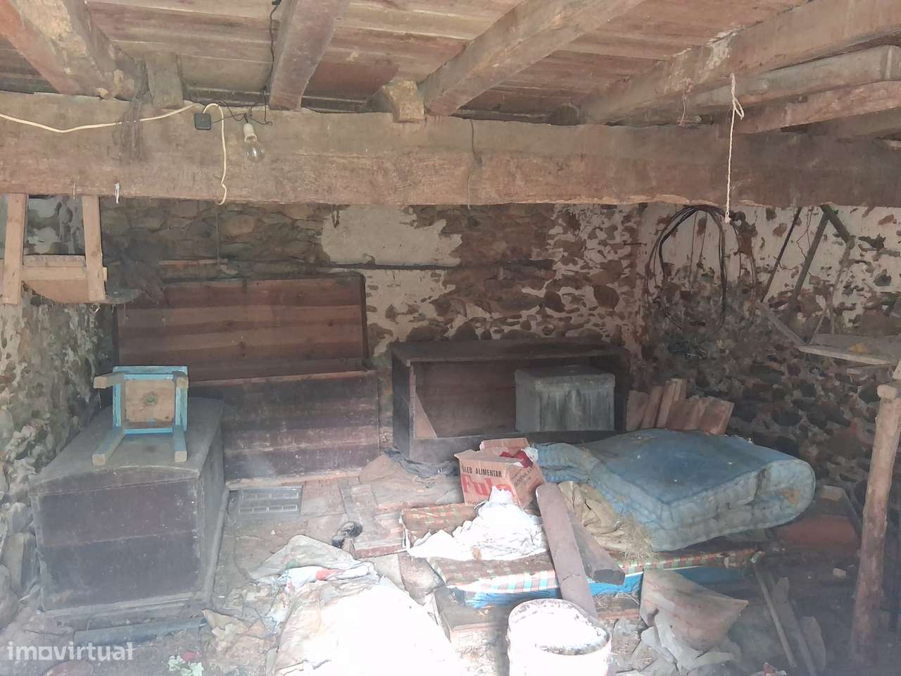 Moradia para Restaurar com Terreno Urbano – Cadaixo, Miranda do Corvo-16