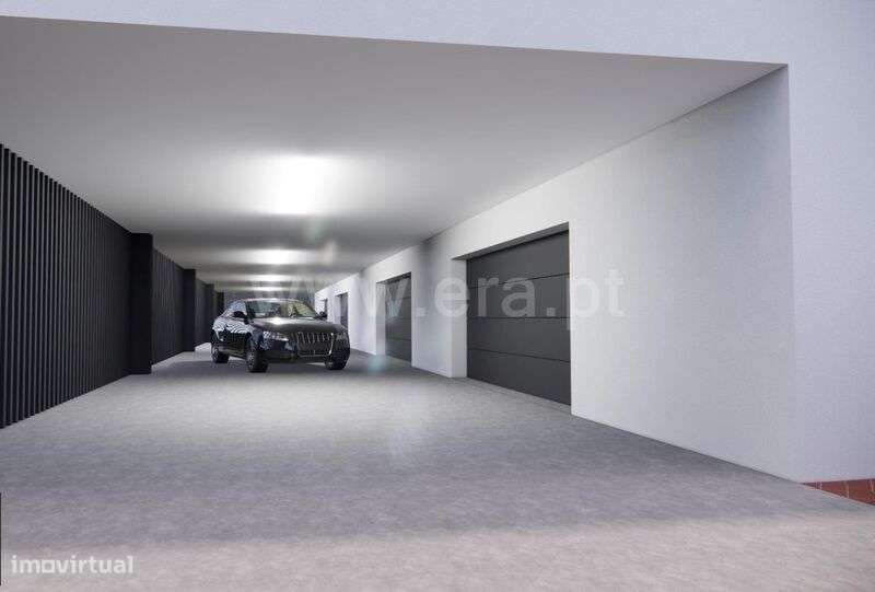 Moradia em Banda T4 / Covilhã, Teixoso-11