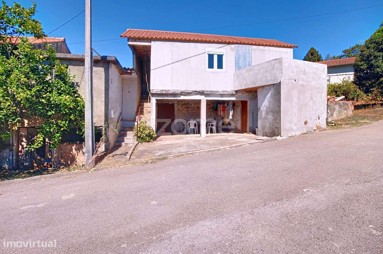 Oportunidade Única – Duas Moradias em Moinhos | Miranda do Corvo - Grande imagem: 2/20