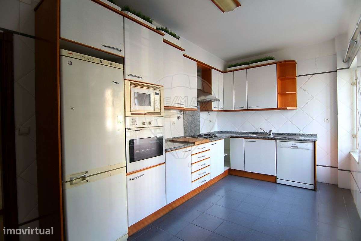 Apartamento T2 para arrendamento - Grande imagem: 3/16