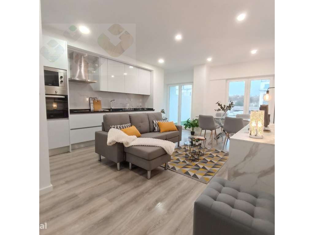 BENFICA (T3) - RUA CAROLINA MACHAELLIS-10