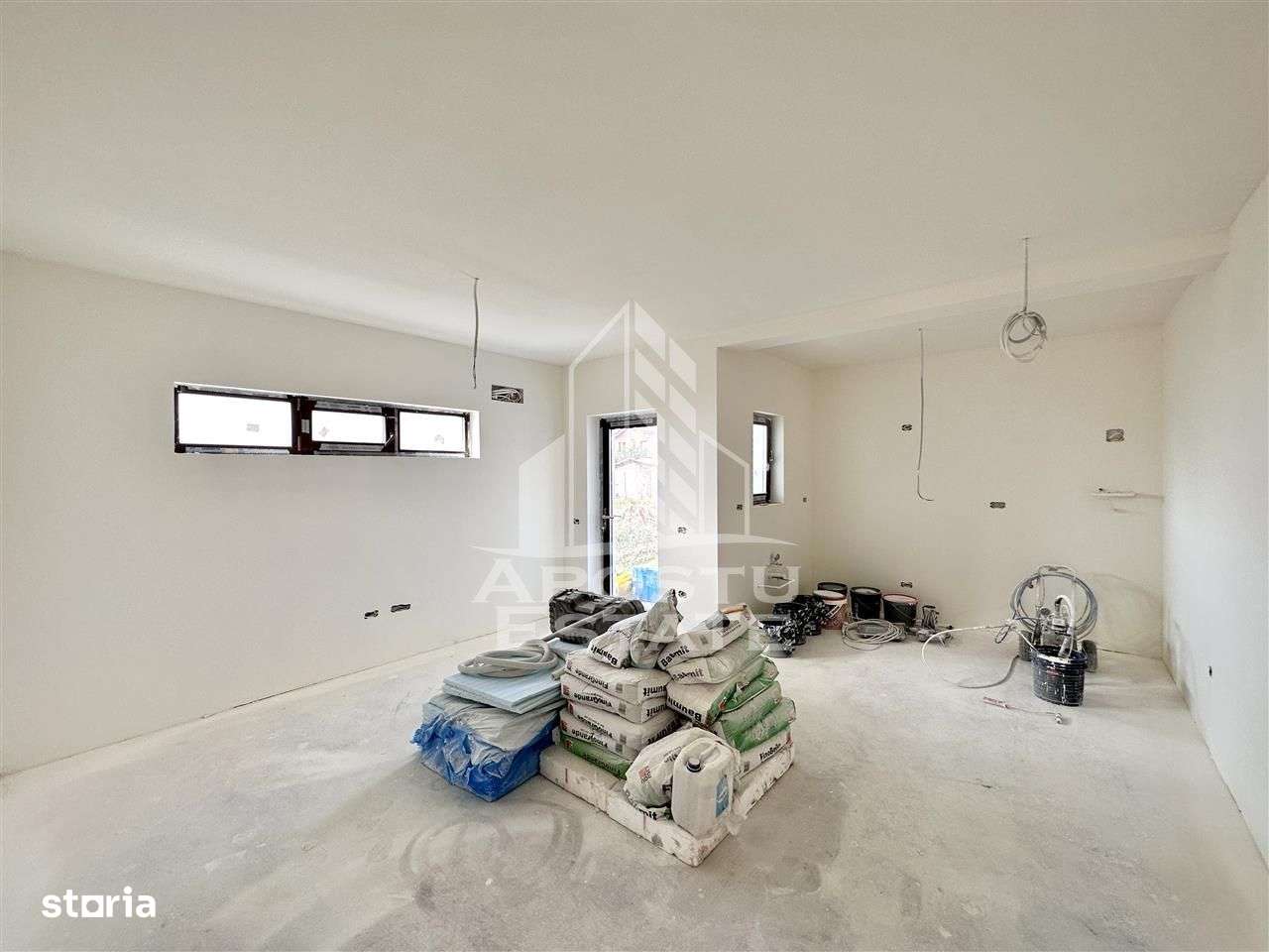 Jumatate de duplex cu 3 camere Sanandrei - Imagine principală: 1/7