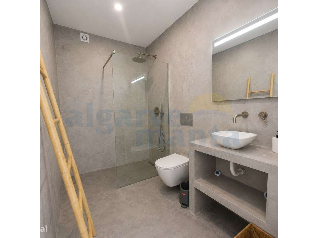Moradia T3 Geminada com Piscina Privada em Manta Rota-17