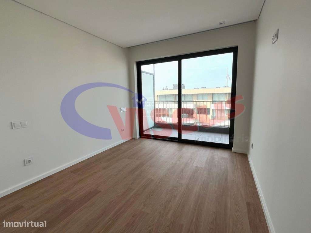 T4 Penthouse com Terraço Canidelo-22