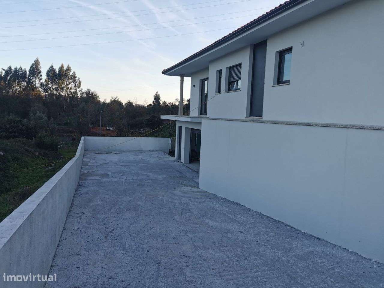 Moradia T3+1 em São Torcato - Guimarães-12