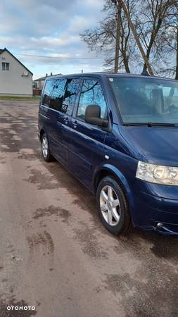 Volkswagen Transporter - 1