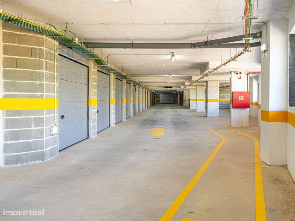 Garagem Box para Venda no Centro de Portimão - Grande imagem: 5/30